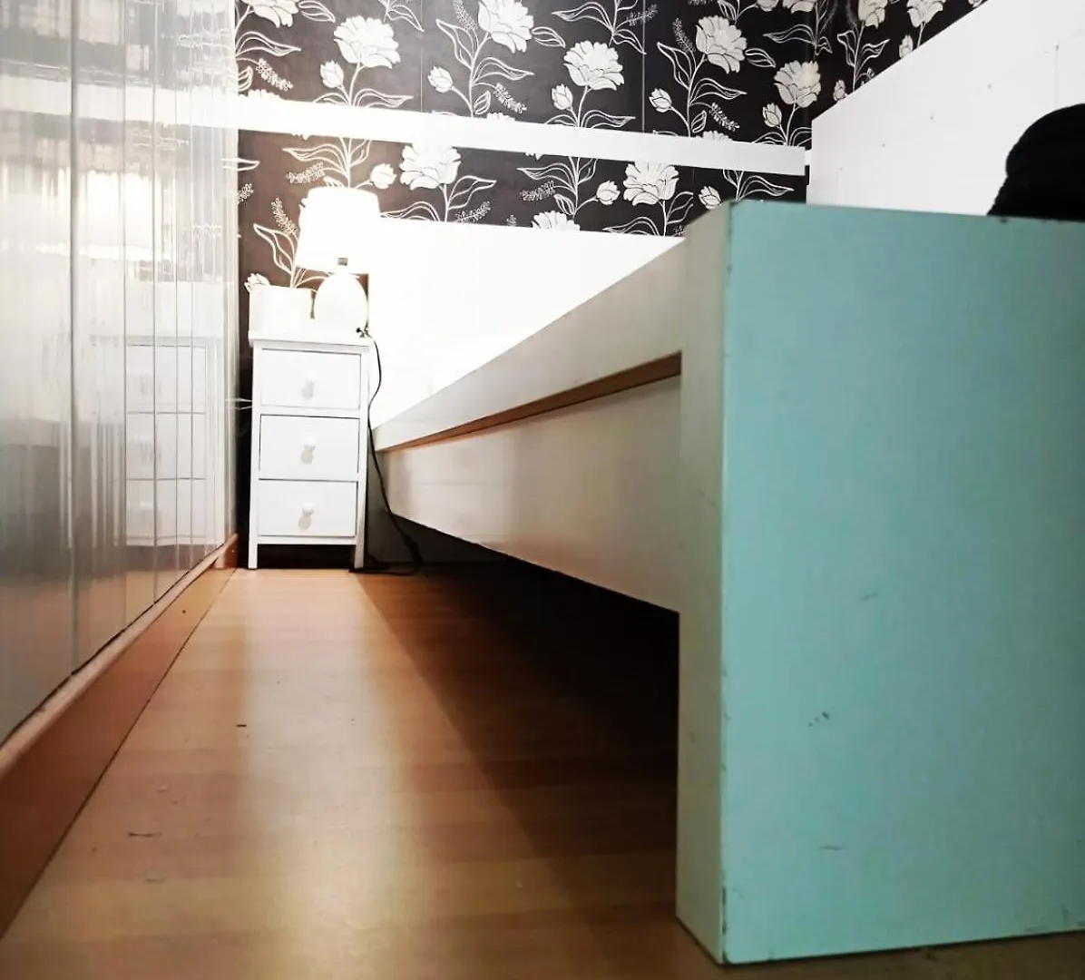 Double Private Rooms In Center City Metro L5-L1 Barcelona Hostel